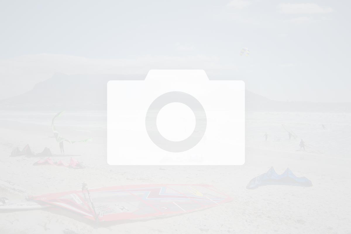 THE KITE AND WINDSURFING GUIDE - no spot photo